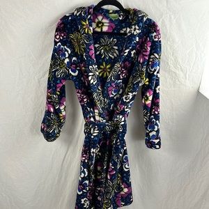 Vera Bradley small fleece robe